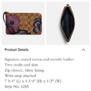 Coach NWT Large corner zip wristlet